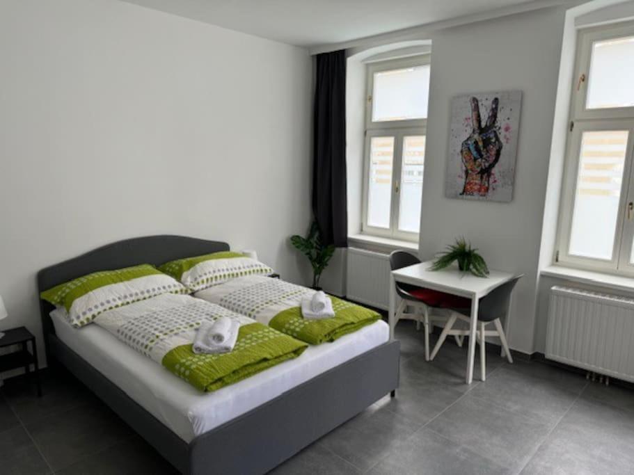 דירות וינה Klein Aber Fein Mit Terrasse מראה חיצוני תמונה
